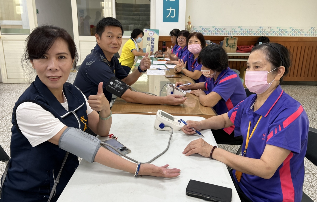 112年11月8日-健康鄉鎮市公所體適能檢測列車開到線西鄉公所照片2