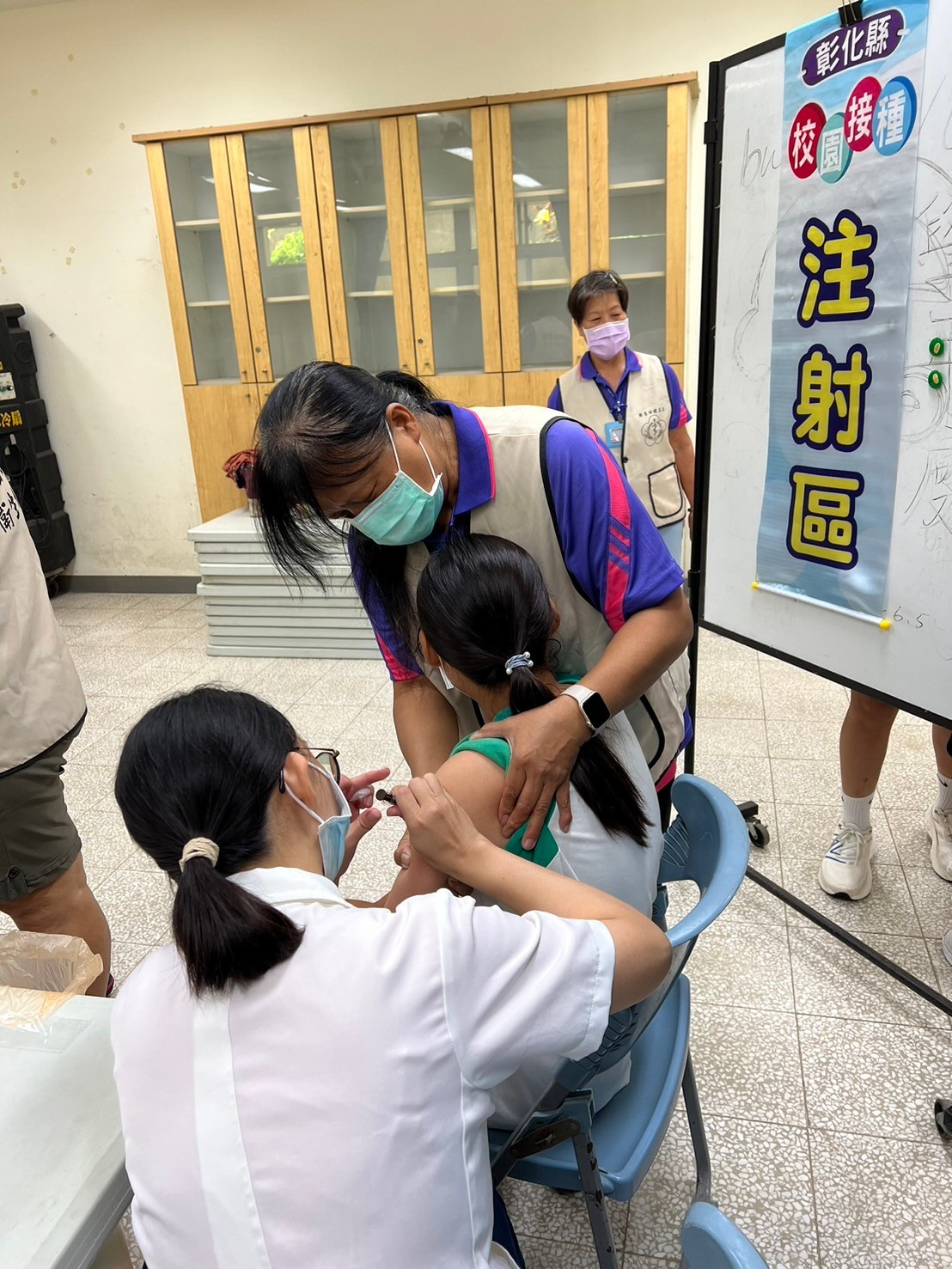 113年9月18日線西鄉衛生所-線西國中施打子宮頸癌疫苗活動照片6