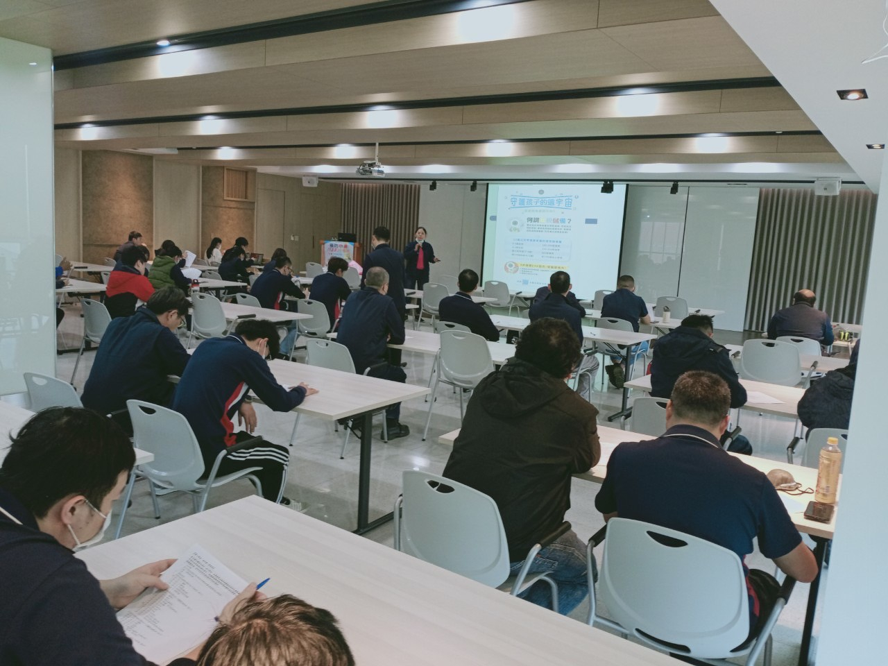 114年3月12日線西鄉衛生所綜合業務宣導活動-健合興端子公司照片3