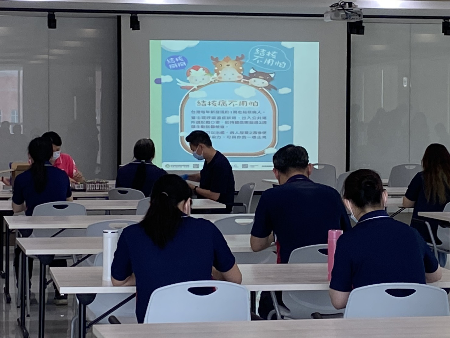 114年5月20日線西鄉衛生所宣導世界結核日活動-健和興公司照片3