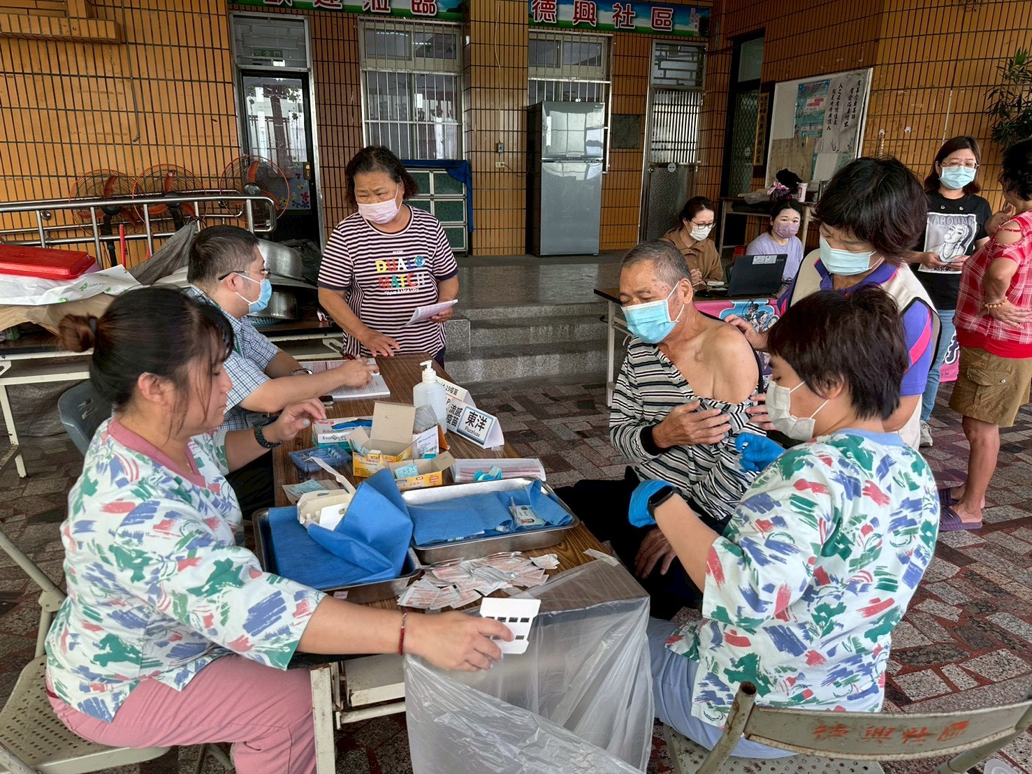 114年10月15日線西鄉下犁村-免費流感疫苗施打服務 相本